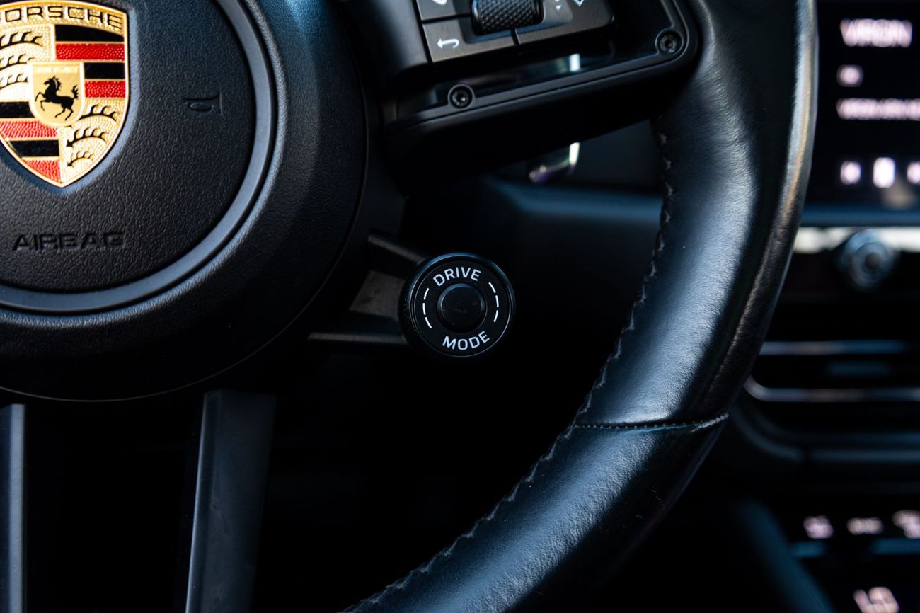 Porsche Macan T 2.0L (260 HP)