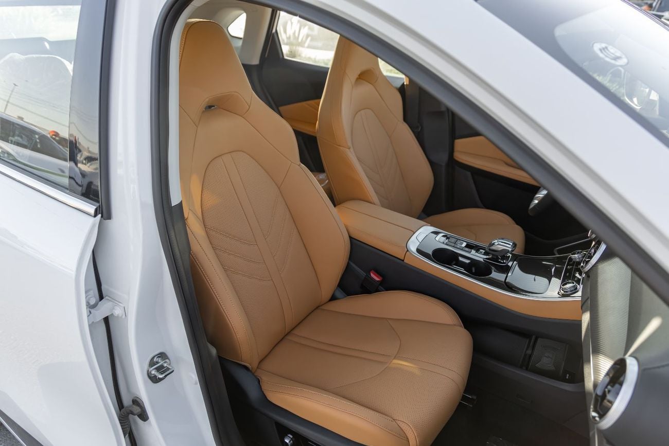 Forthing T5 HEV DONGFENG FORTHING T5 | HEV | GCC | HYBRID | V4 | WHITE | 2026