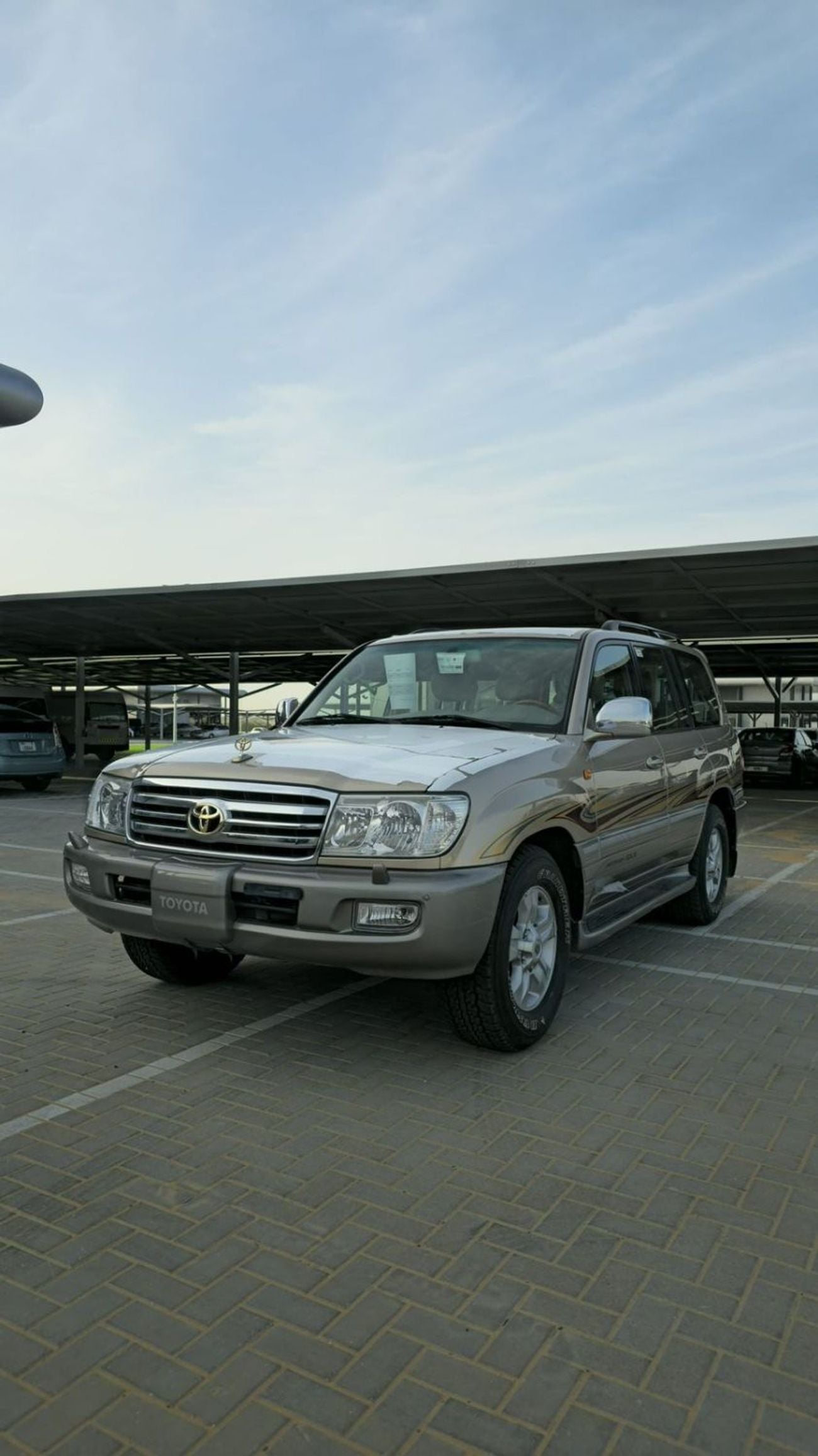 Toyota Land Cruiser GXR GCC only 30900 KM