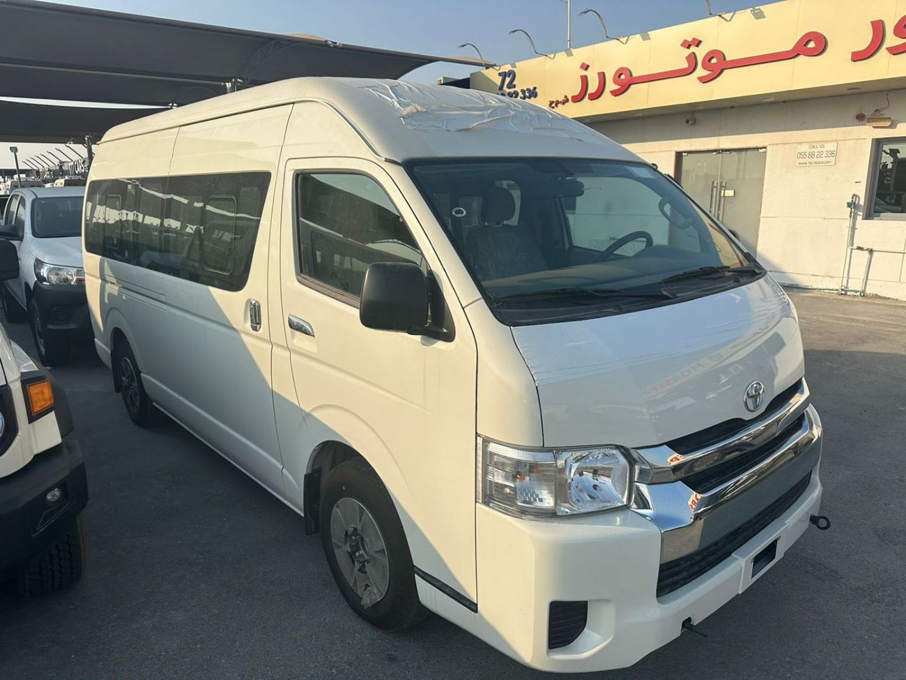 Toyota Hiace DLS -High Roof Commuter 2.8L M/T