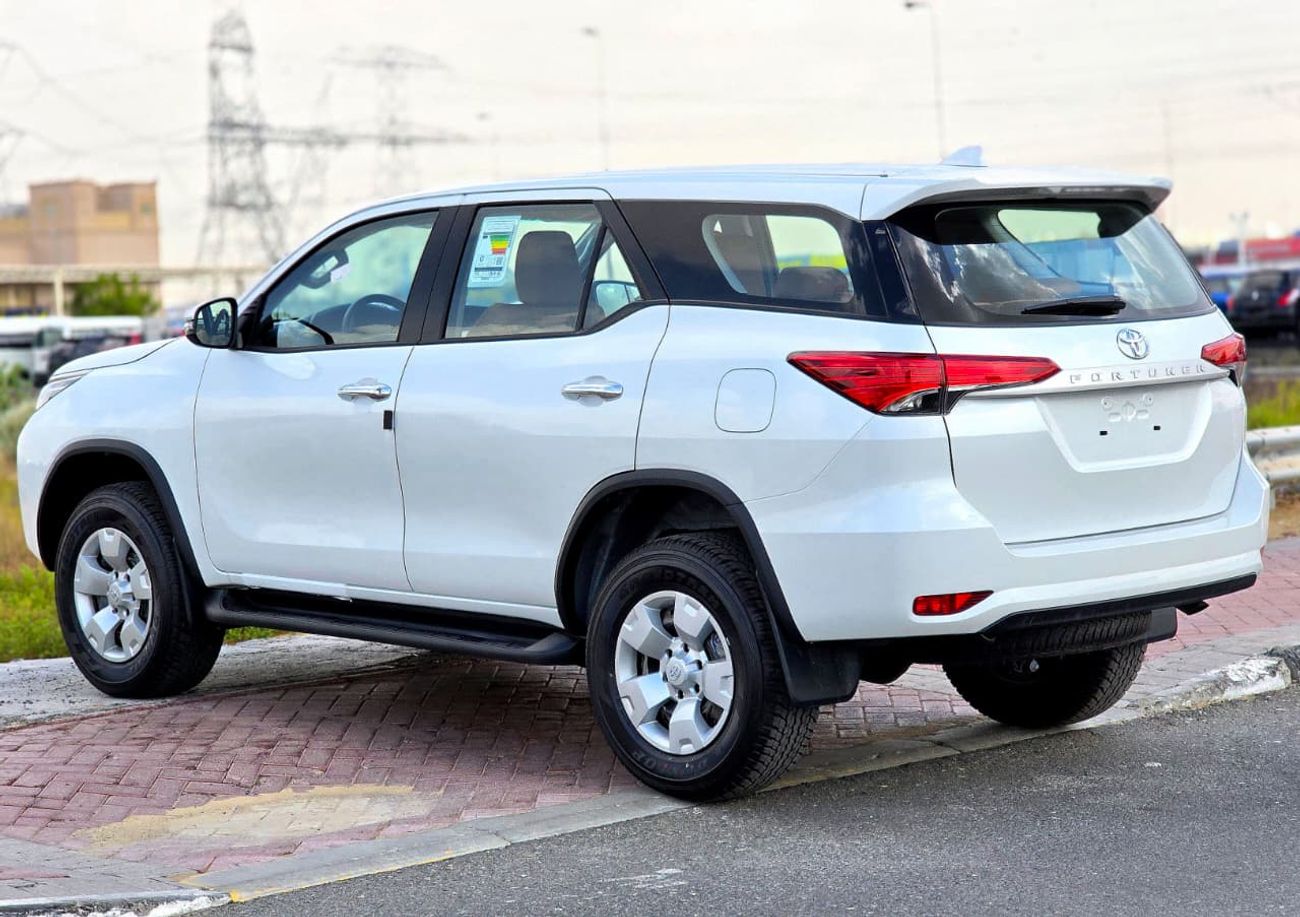 تويوتا فورتونر GX2 4X4 Diesel 2.4L