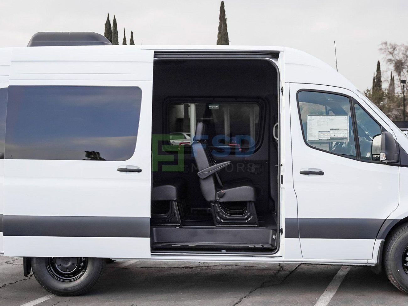 مرسيدس بنز سبرينتر Mercedes-Benz Sprinter Passenger Van 2500 High Roof I4 Diesel 144 RWD WB