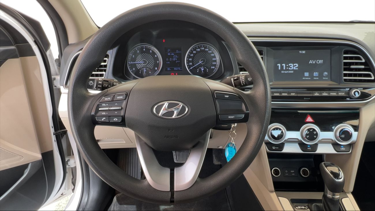 Hyundai Elantra 1600