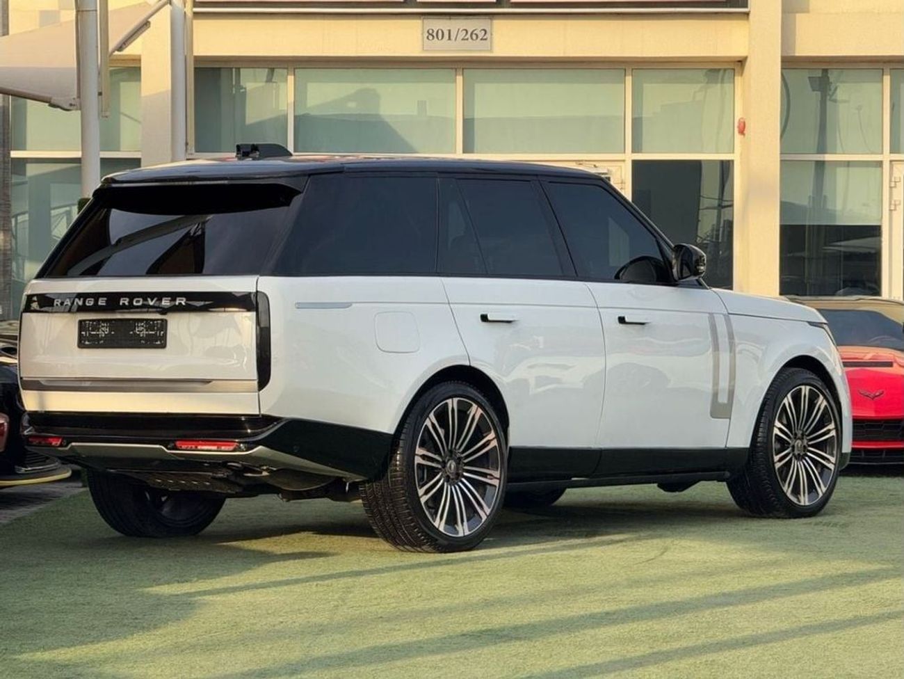 لاند روفر رينج روفر RANGE ROVER VOGUE SUPERCHARGED 2013 GCC FECE LEFT 2025  PERFECT CONDITION