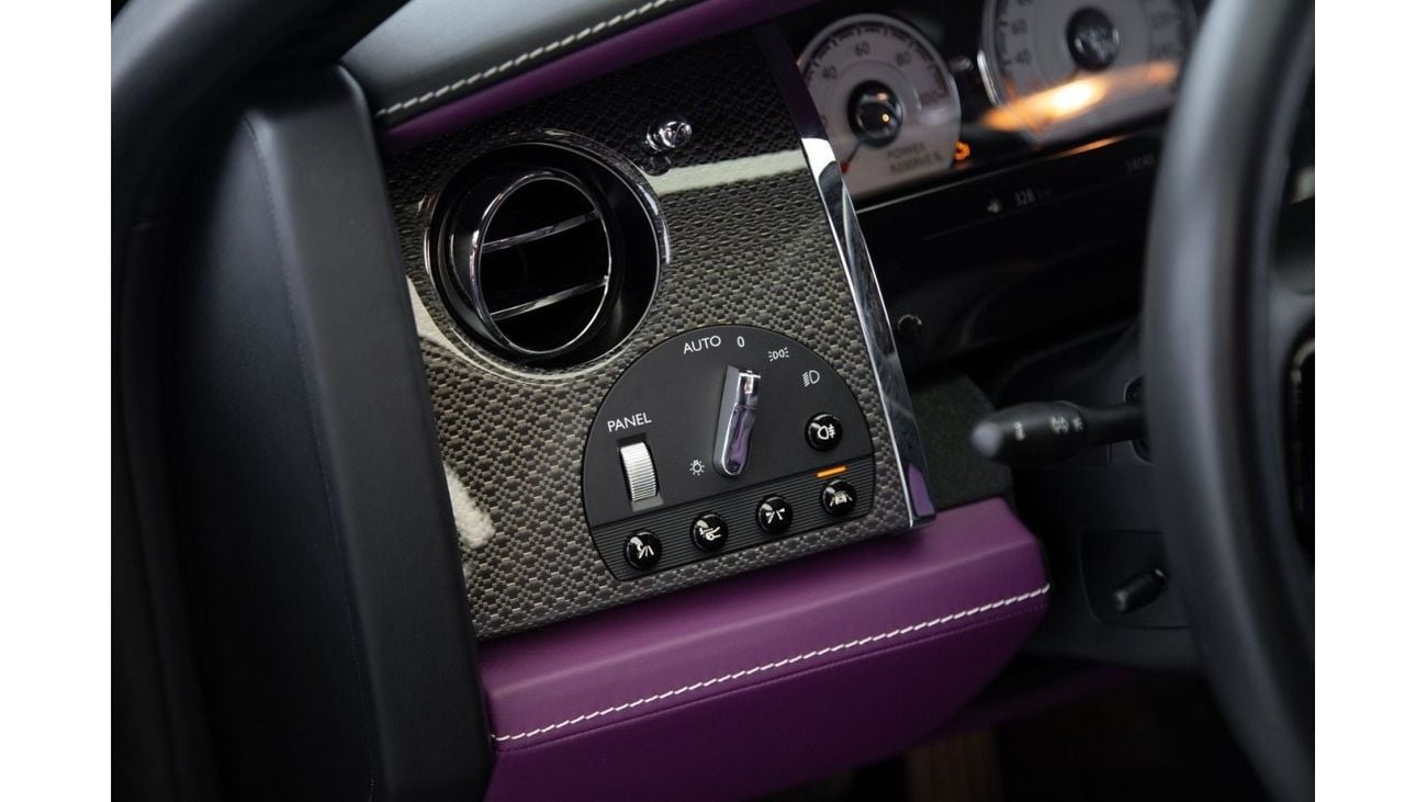 رولز رويس جوست بلاك بادج