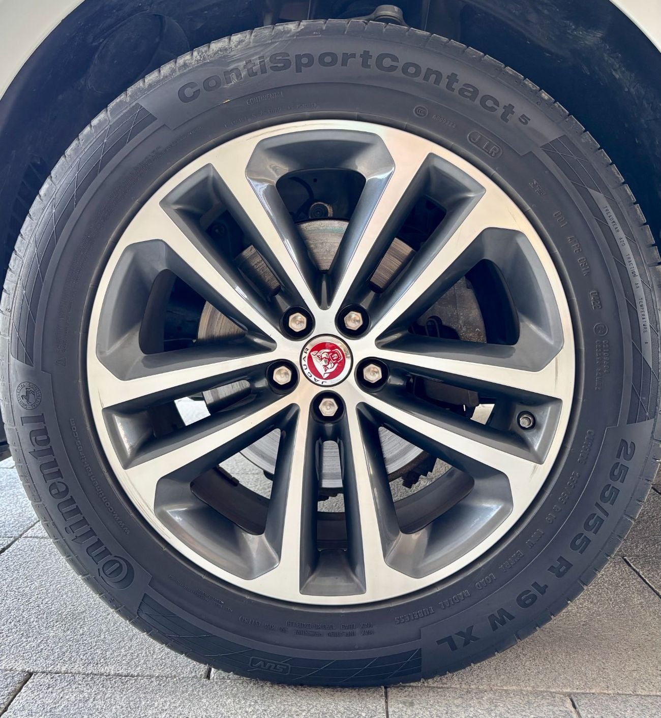 Jaguar F-PACE Jaguar F-Pace R-Sport 3.0L V6 Supercharged – 2020 – GCC Specs