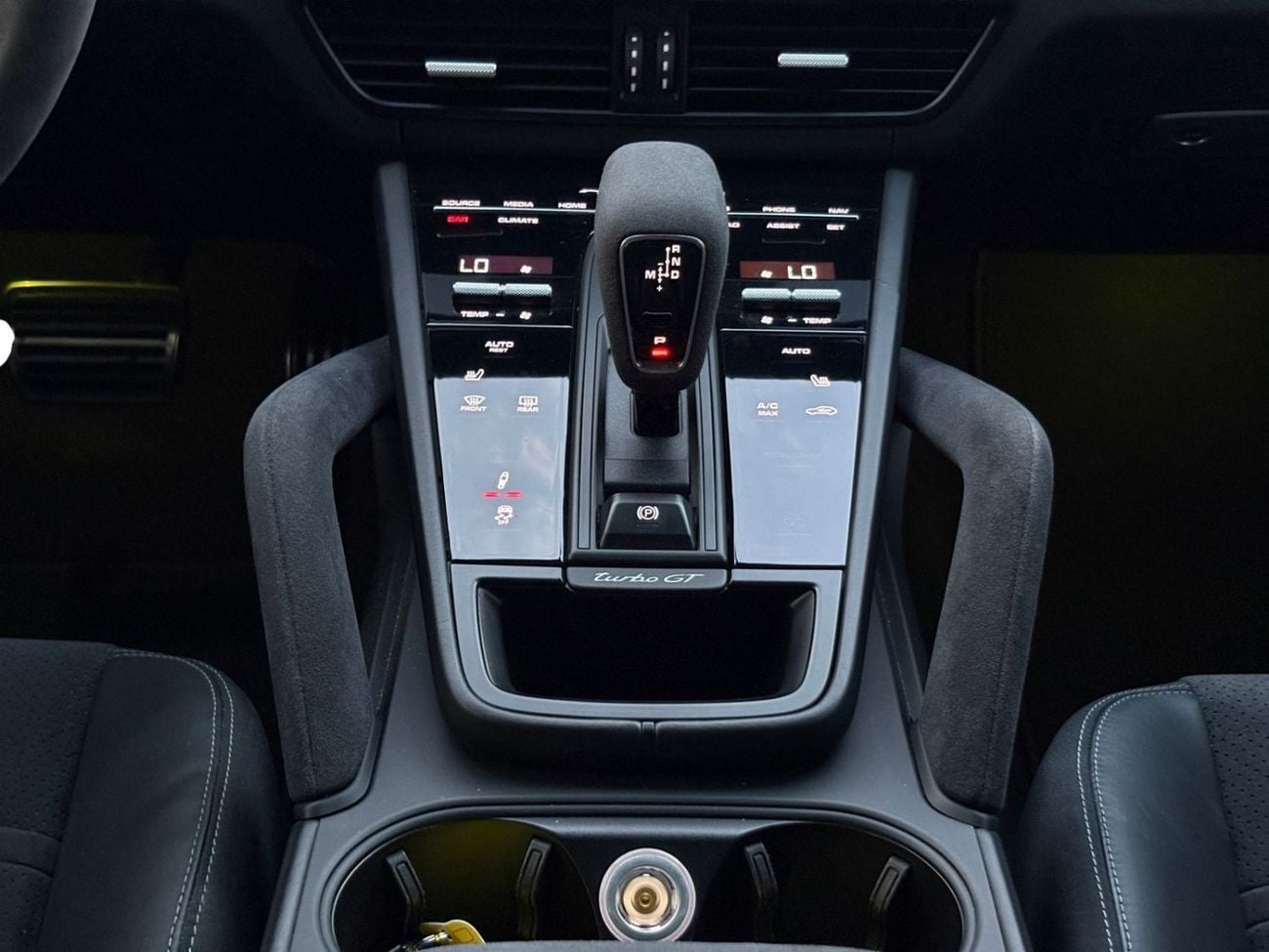 Porsche Cayenne AED 8,640 P.M | 0% DOWN PAYMENT | PORSCHE CAYENNE TURBO GT | SERVICE HISTORY | 2022 | EURO SPECS