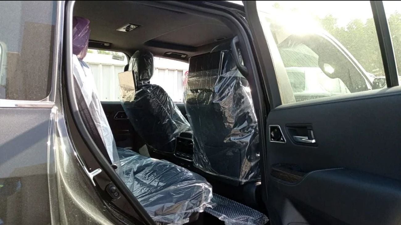 Toyota Land Cruiser Toyota Land Cruiser 300 VXR 3.3L Diesel