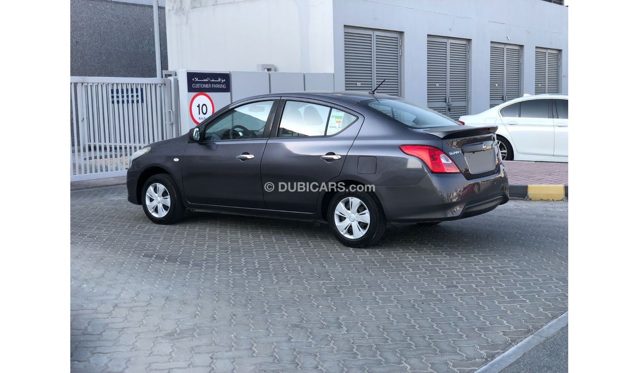 نيسان صني S GCC