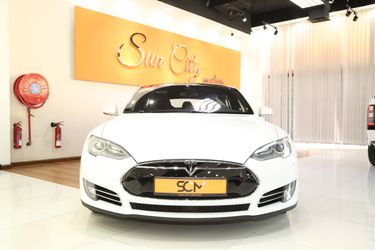 Tesla Model S Warranty Till 12 2023 2015 Tesla P90d Model S Very Low Mileage Great Deal For Sale Aed 199 000 White 2015