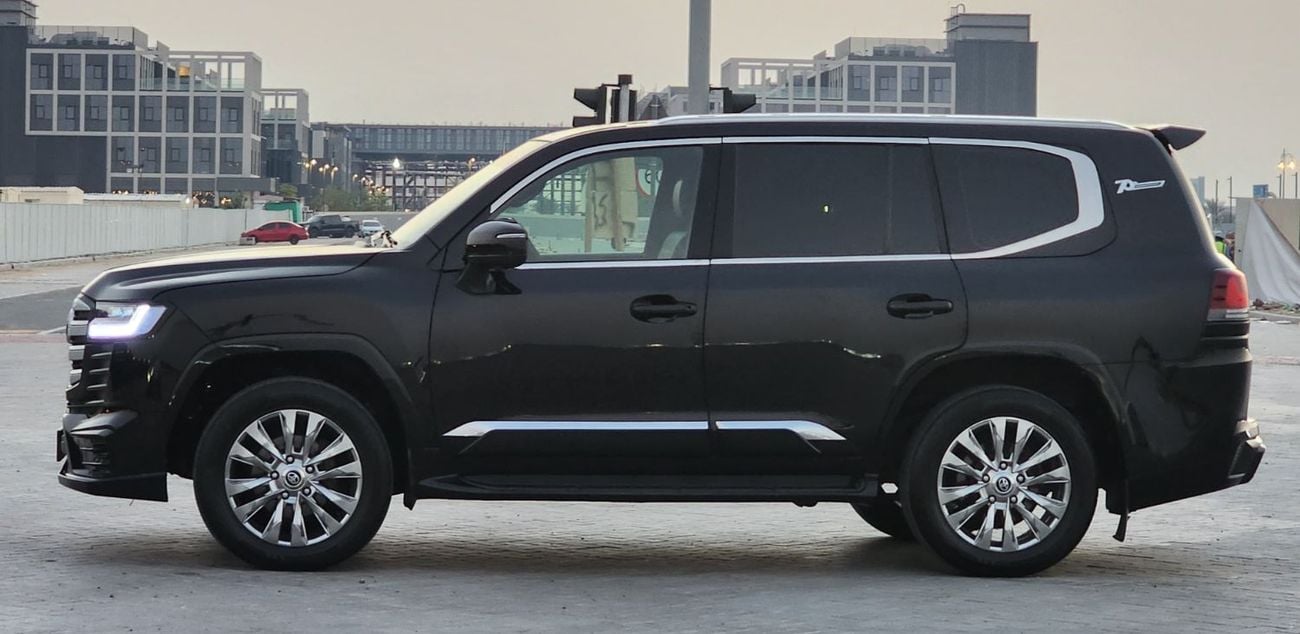 تويوتا لاند كروزر 