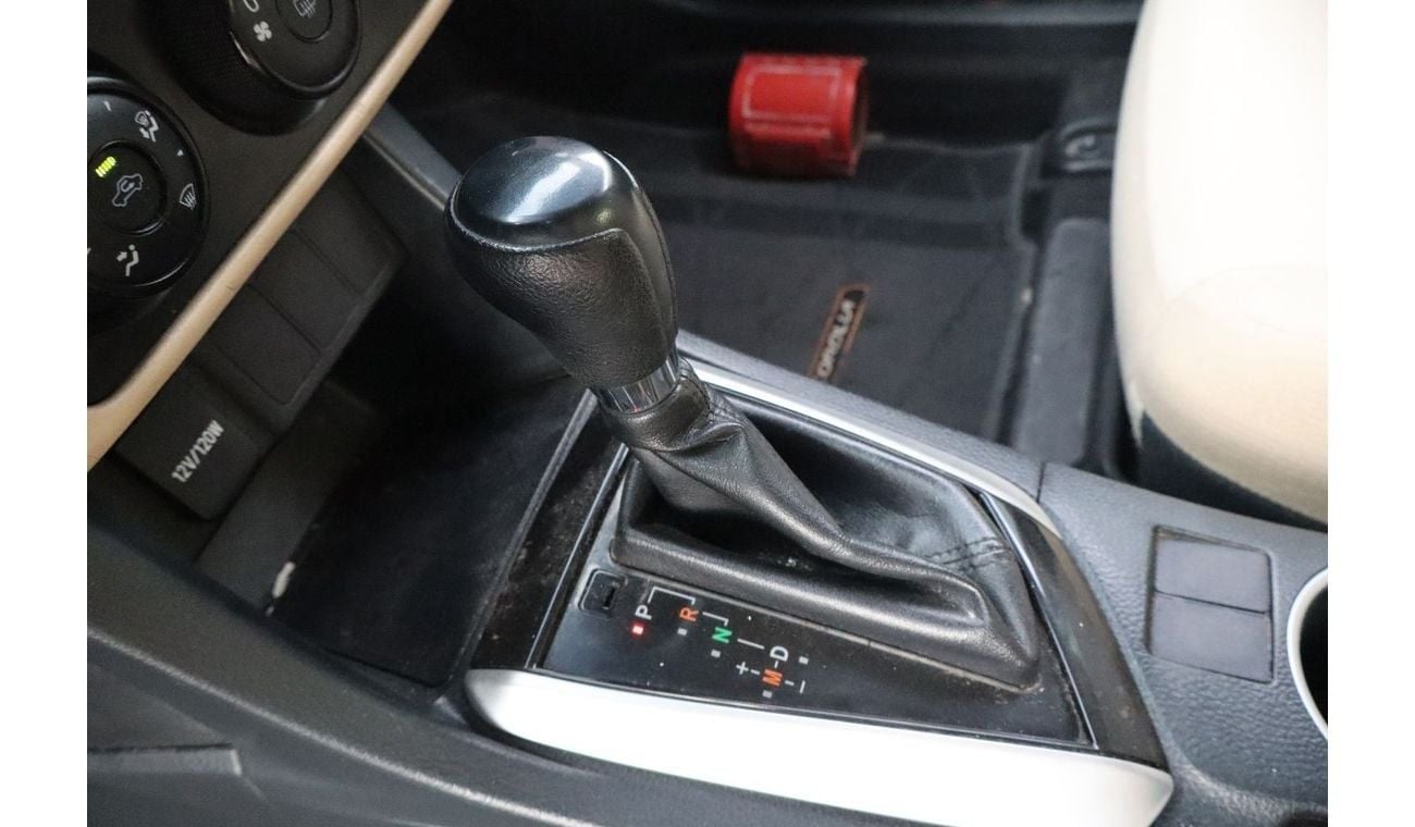 تويوتا كورولا SE 1.6L