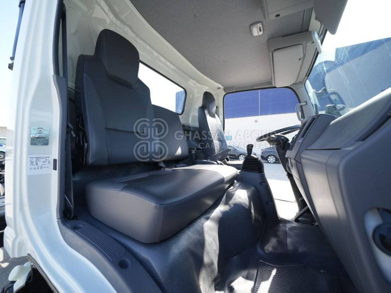 إيسوزو NPR ISUZU NPR 85H STANDARD CHASSIS PAYLOAD 4.2 TON APPROX SINGLE CAB WITH A/C 4X2 LIGHT DUTY MY2024