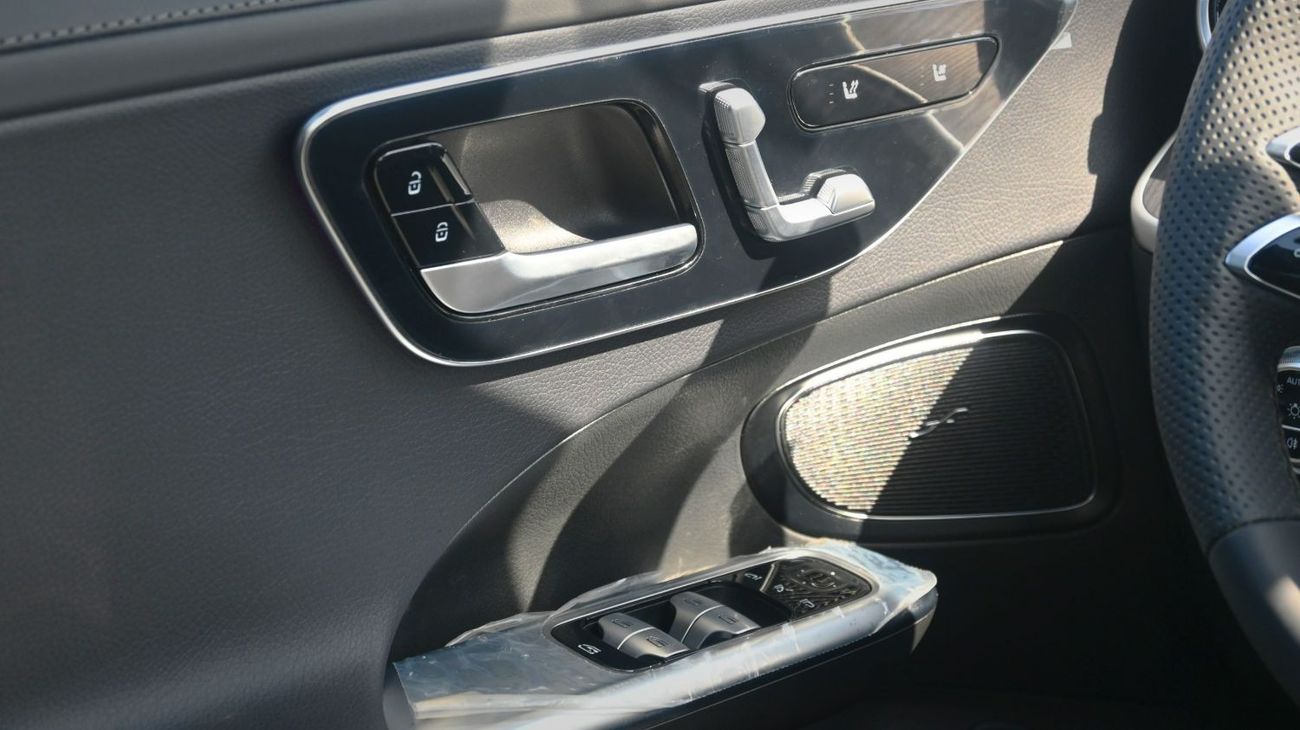 Mercedes-Benz C 200 Mercedes C200 L 2025 1.5L 4 Cylinder 170 hp  4 Doors 5 Seats Dark Night outside Black inside