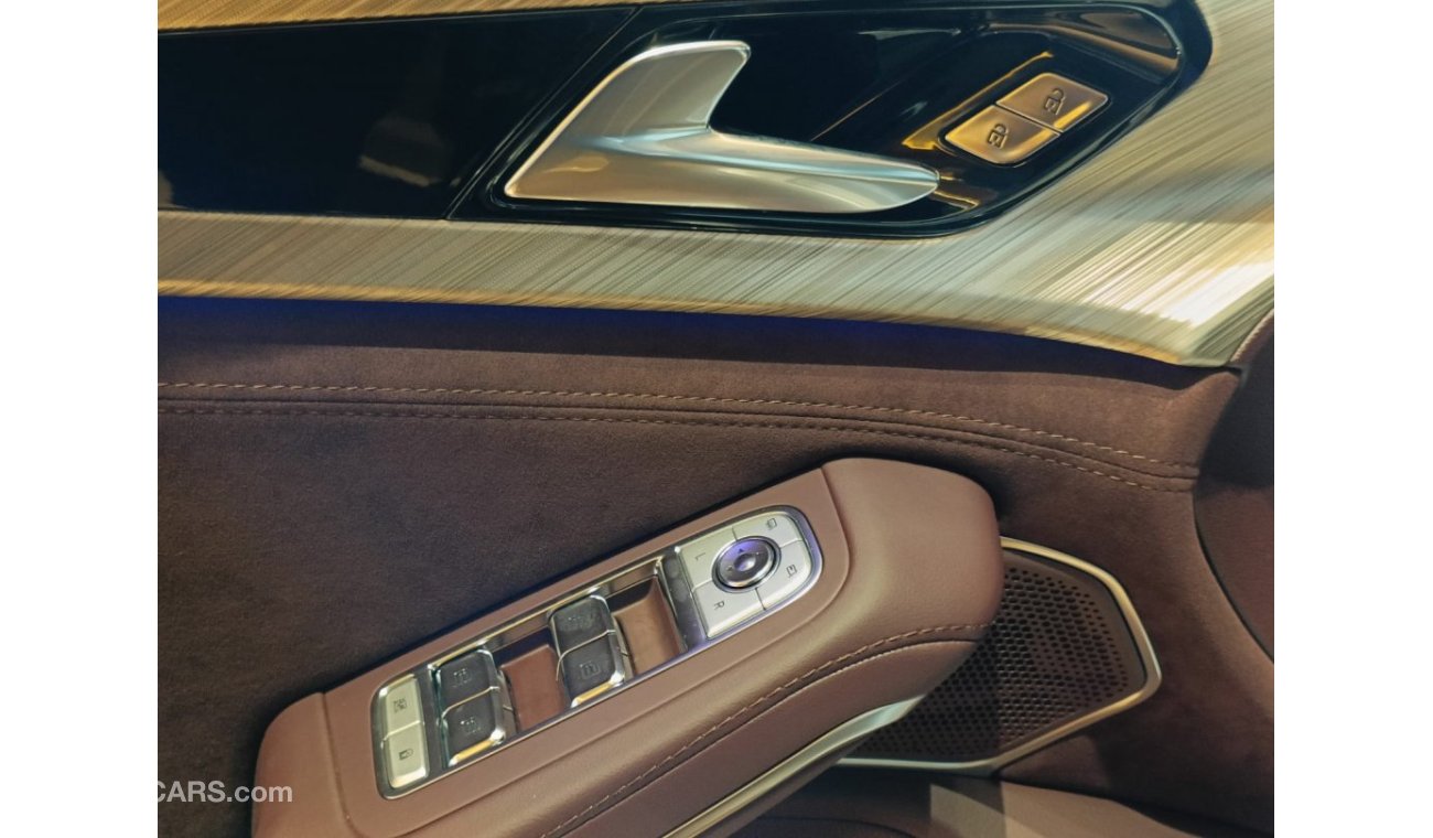 هونغشي H9 E SEGMENT LUXURY CAR, 2.0L V4 PETROL, POWER SEATS & PANORAMIC ROOF (CODE # 712)
