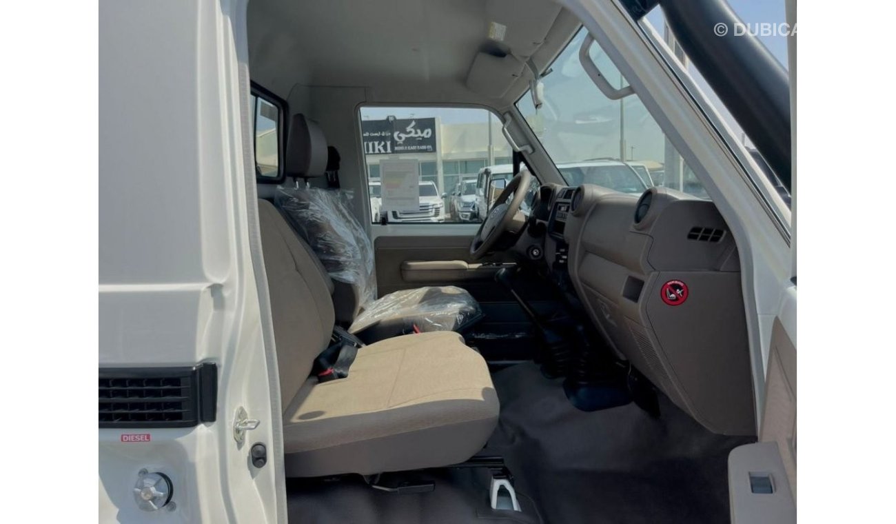 Toyota Land Cruiser Pick Up SC 4.5- V8- Diesel - 4WD- 2022