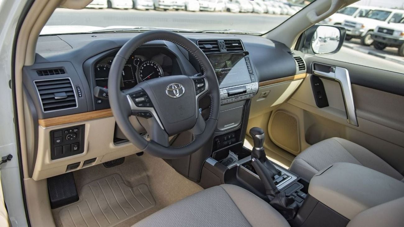 تويوتا برادو Toyota Prado VX 4.0L petrol 2023