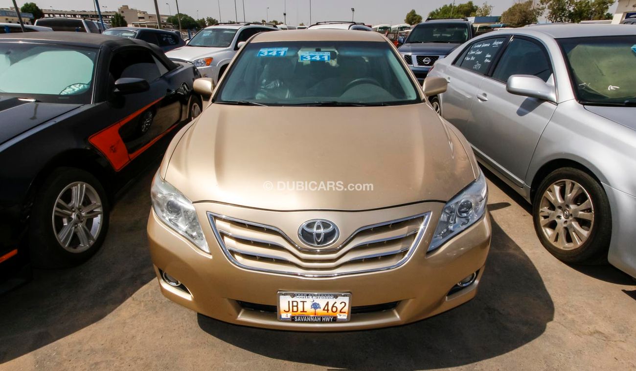 Used Toyota Camry 2011 for sale in Dubai 5199