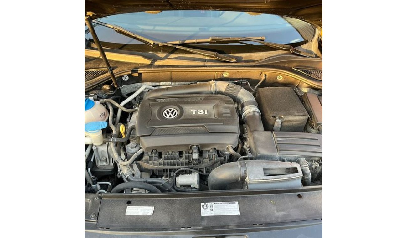Volkswagen Passat SE