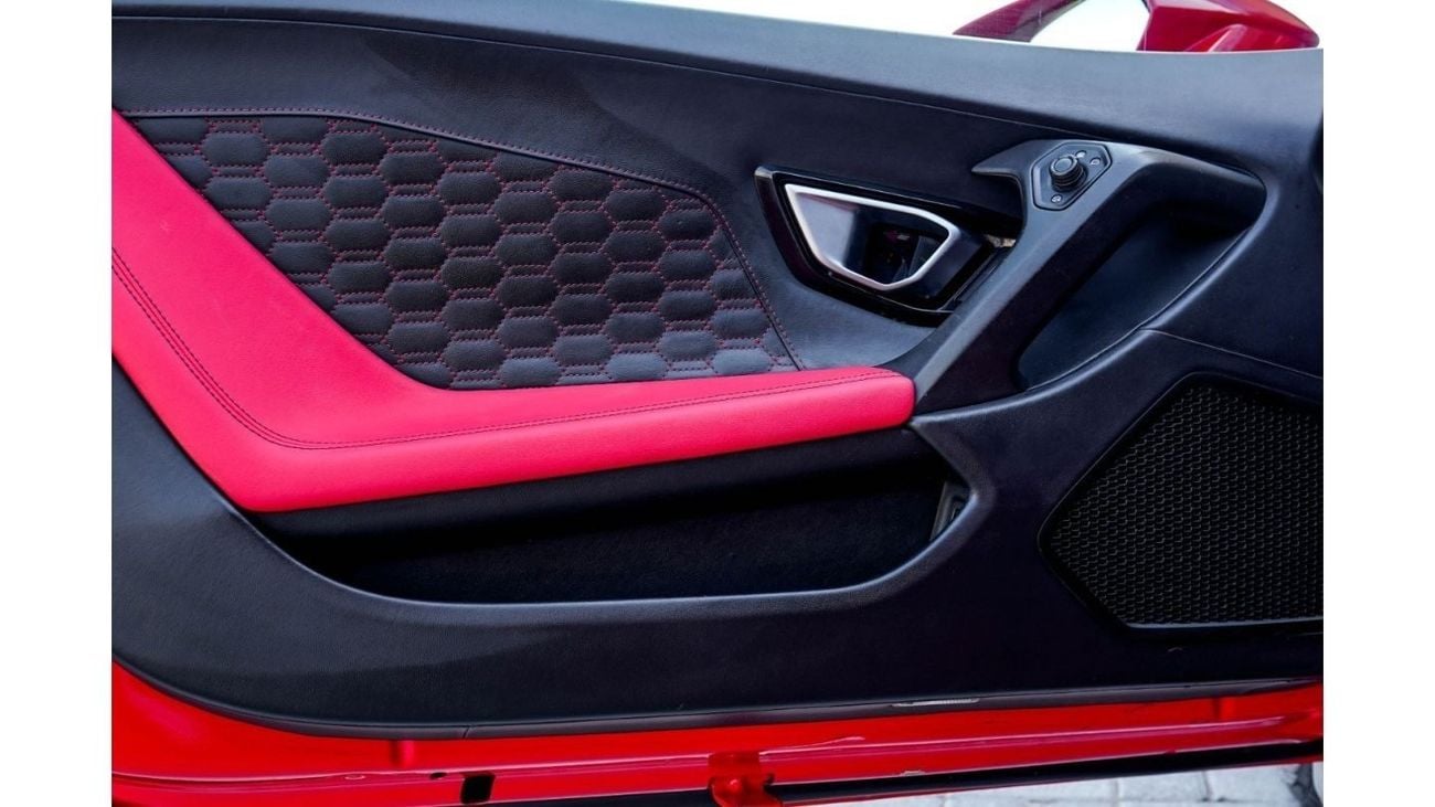 Lamborghini Huracan LP640-4 Performante Lamborghini Huracan 2018 GCC.