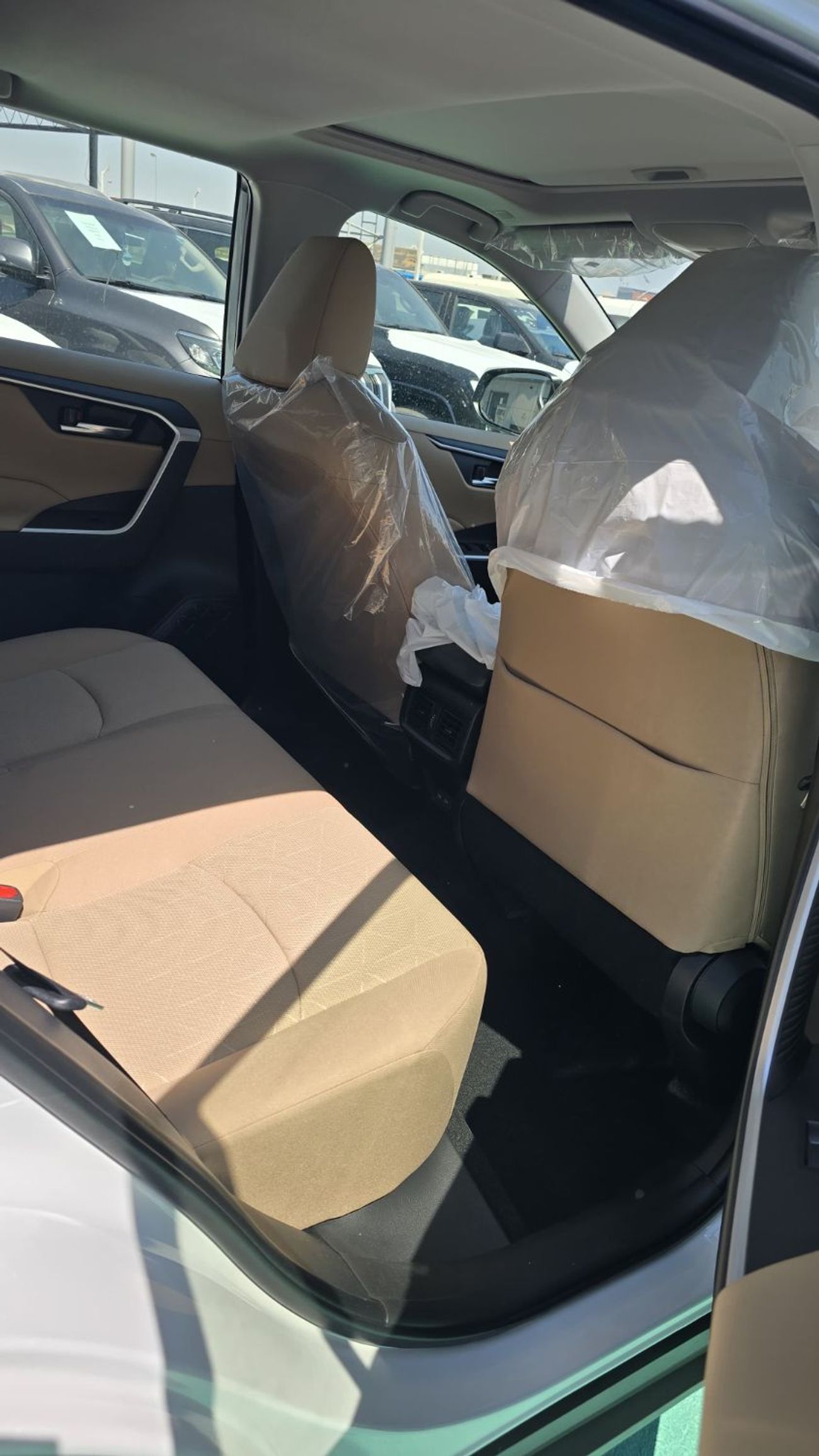 تويوتا راف ٤ 2.5L (2WD) EX