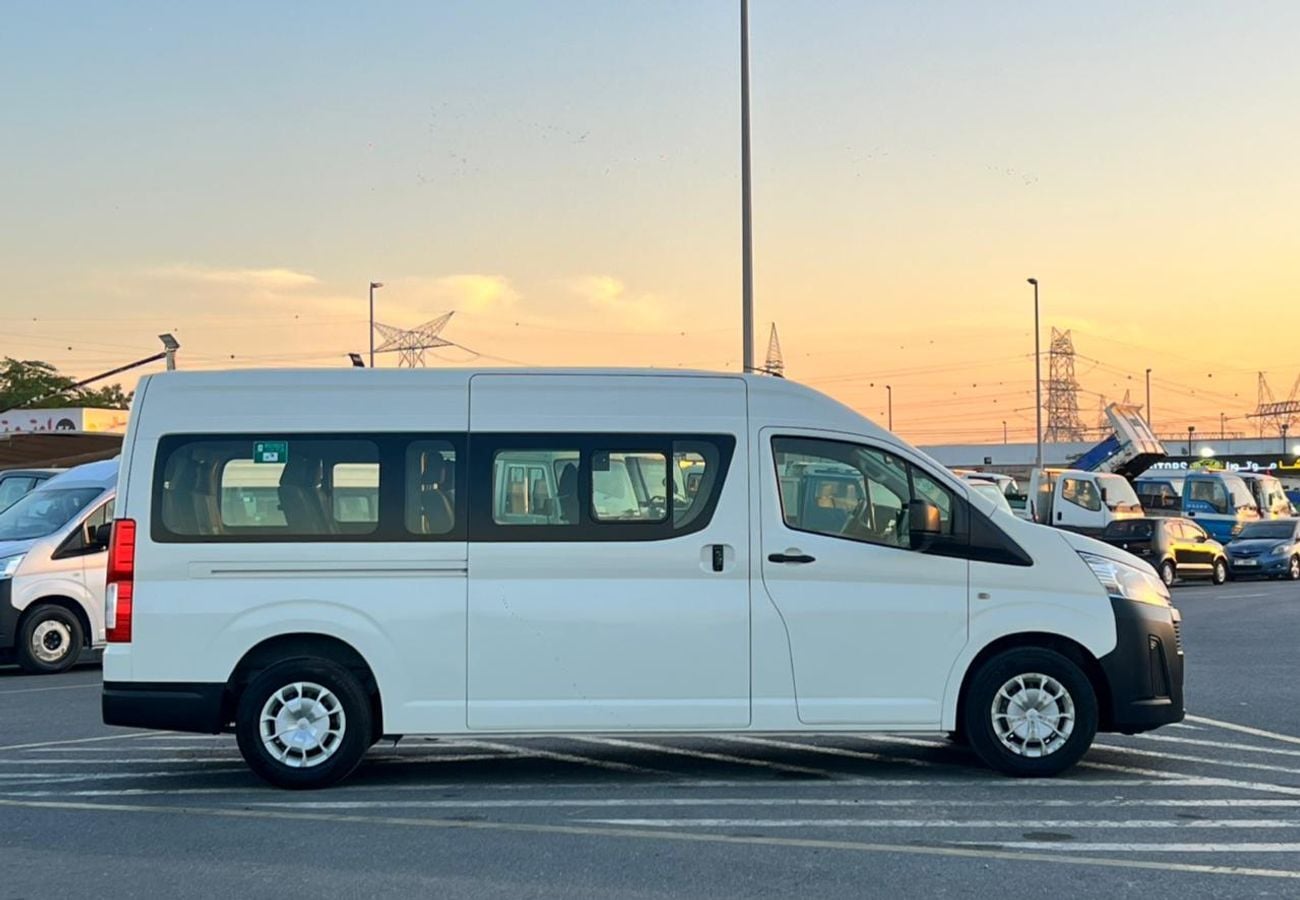 Toyota Hiace 2021 Toyota Hiace 3.5L V6 - Passenger - Patrol Manual - 13 Seater - No Accident -