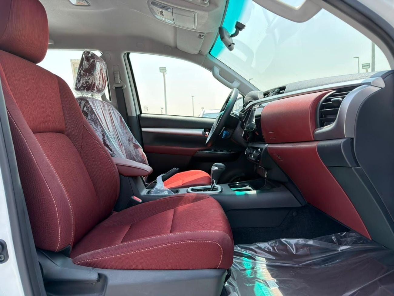 Toyota Hilux SR5 2.7L Petrol 4WD 2026 Export Price @ 132,500 AED