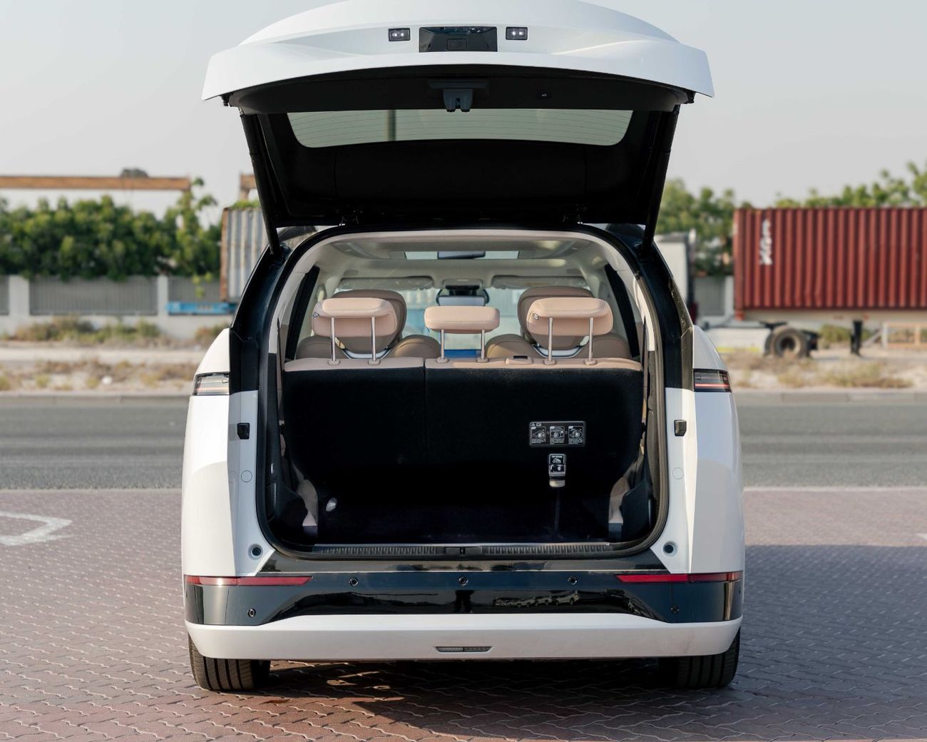 Xpeng X9 2024 Xpeng G9 Pro - White Inside Brown | Export Price