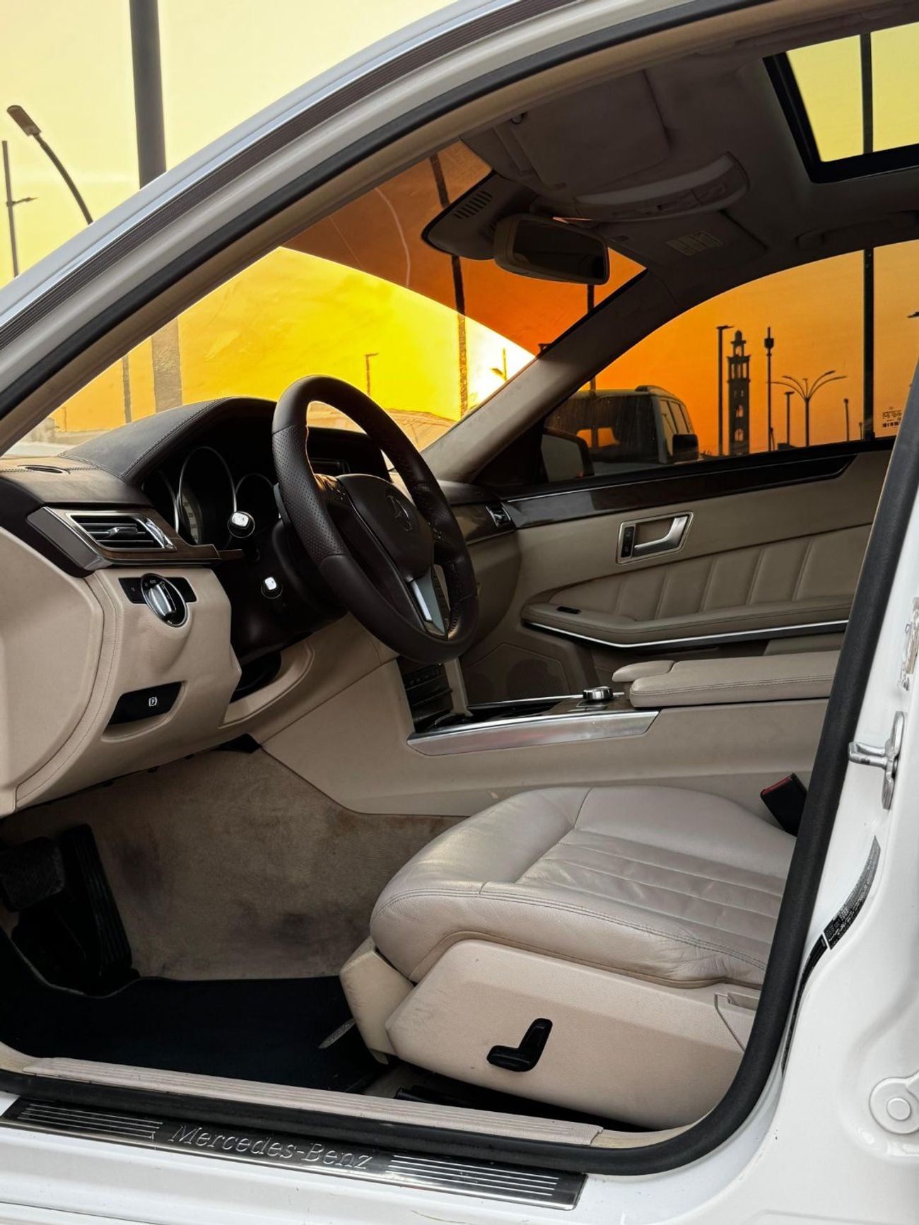 Mercedes Benz E300