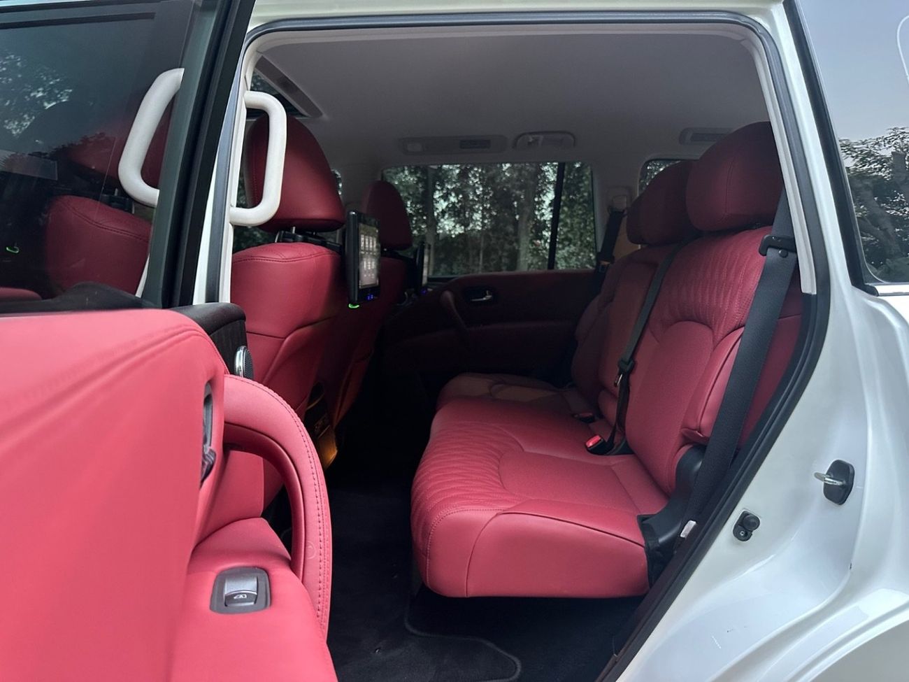 Nissan Patrol LE Platinum 5.6L | V8 400 HP | 2023 | GCC Specs | Full Options | Perfect Condition | Low Mileage