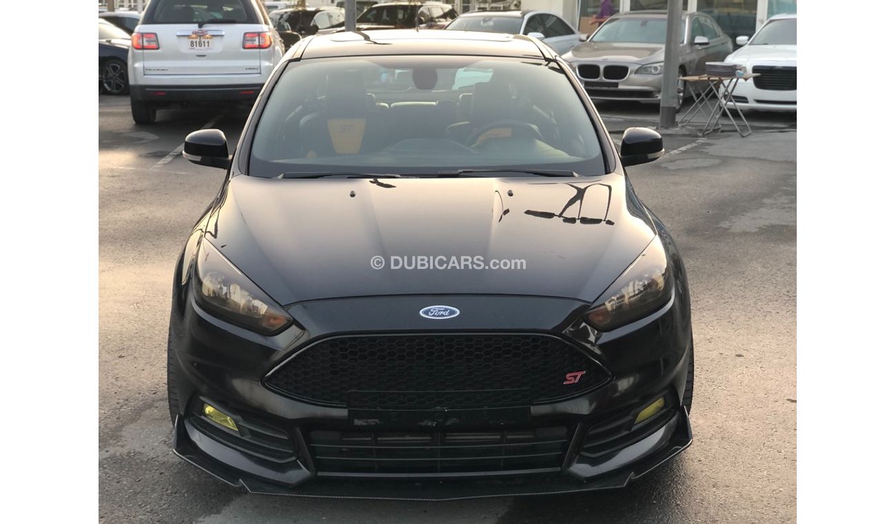 Ford Focus FORD FOCUS ST MODEL 2017 GCC car perfect condition full option panoramic roof leather seats