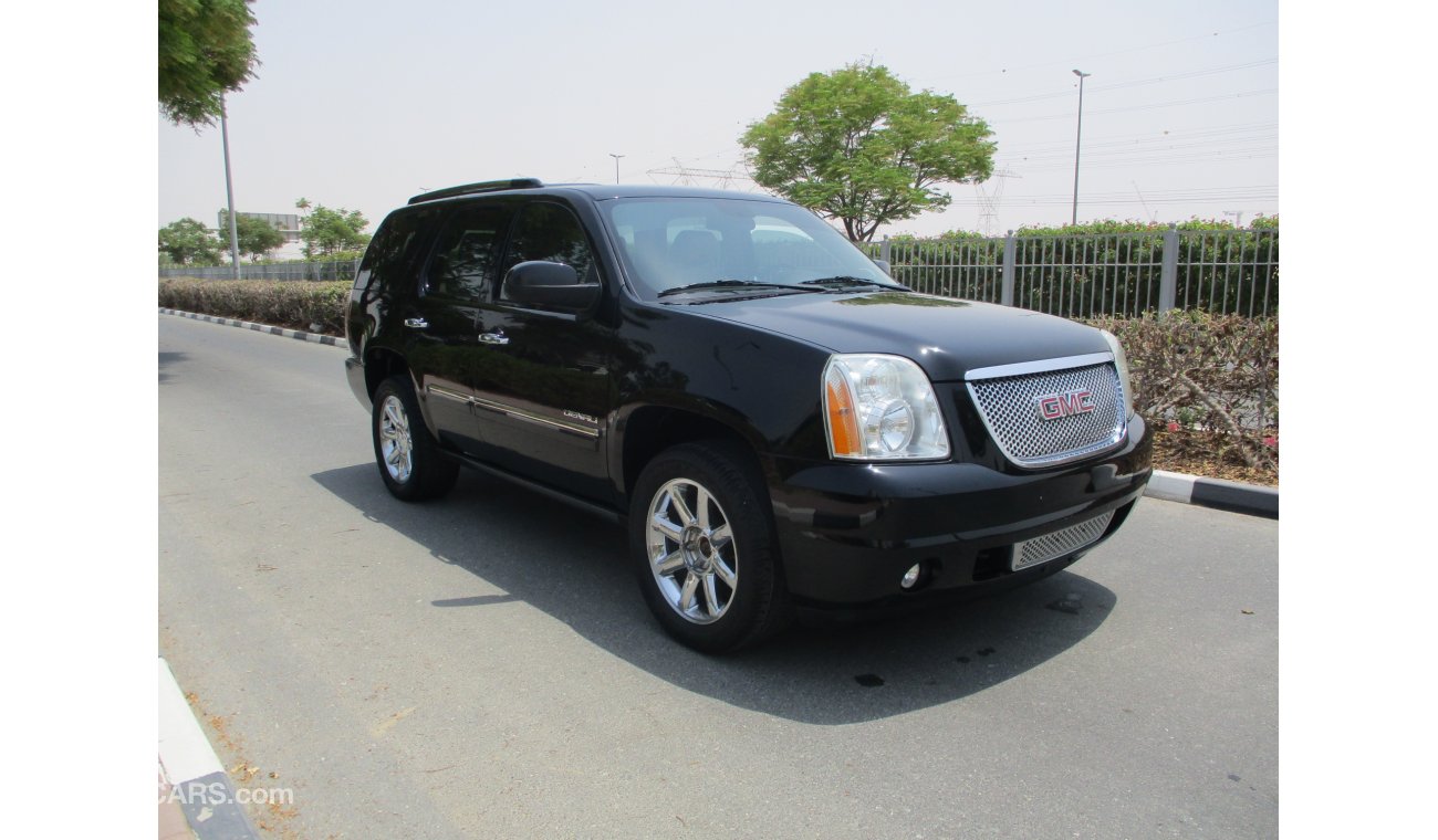 GMC Yukon GMC YUKEN DENALI 2011 GULF SPACE ,FULL SERVICES HISTORY ,ACCIDENT FREE VERY CLEAN CAR