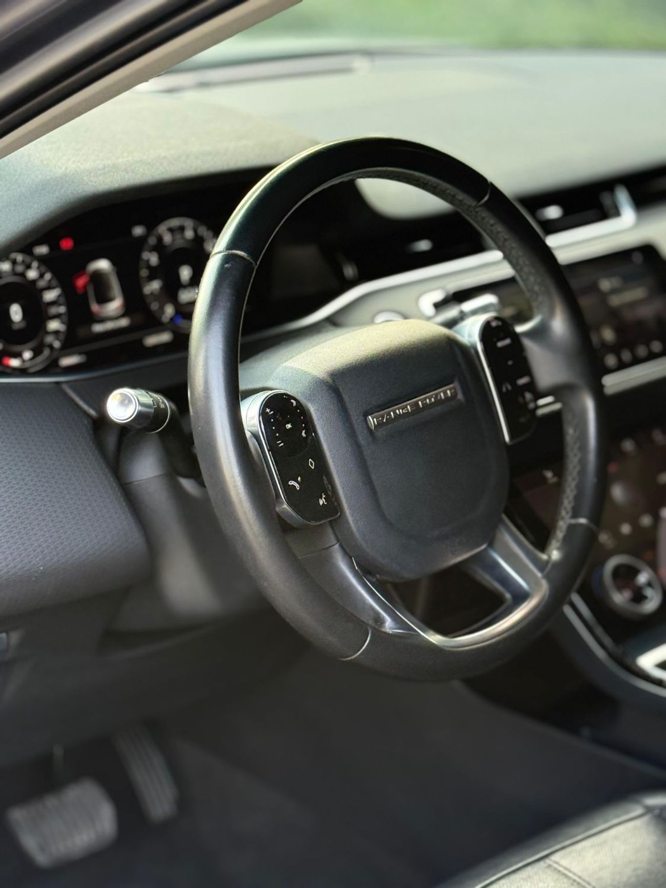 Land Rover Range Rover Evoque P200 R-Dynamic S 2.0L