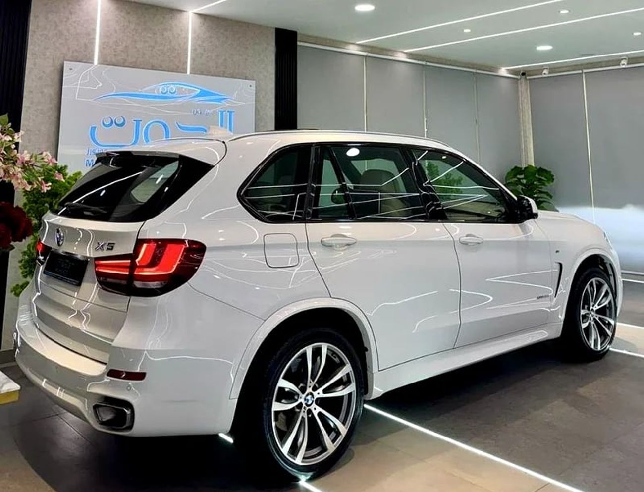 BMW X5 FULLY LOADED || XDRIVE50i || GCC || ACCIDENT FREE || SINGLE OWNER || EXCELLENT CONDITION