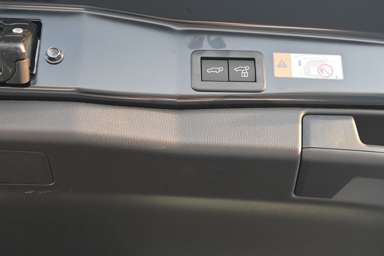 تويوتا راف ٤ Toyota RAV4 XLE 2.5L Hybrid AWD, Model 2026