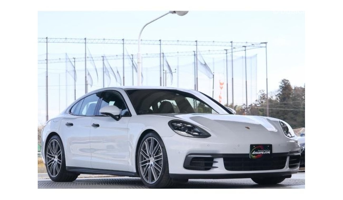 Porsche Panamera 4S G2J29A