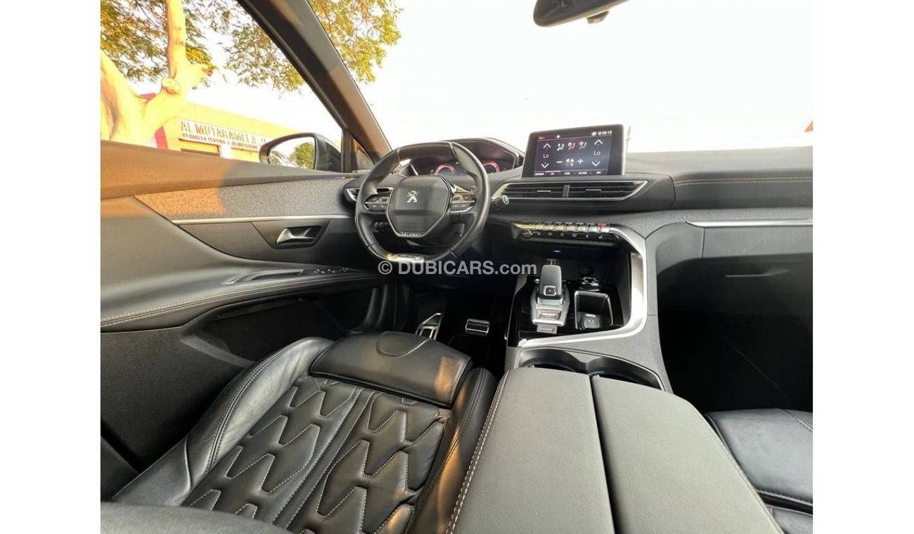 Peugeot 3008 PEUGEOT 3008 2019 GT LINE 1.6L GCC SERVICE HISTORY ORIGINAL PAINT UNDER WARRANTY