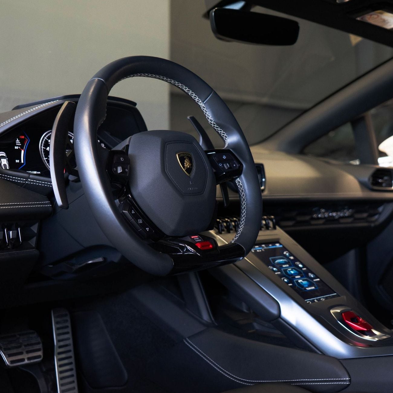 لامبورغيني هوراكان EVO Coupe AED 12,457 P.M • 0% Downpayment • Lamborghini Huracan EVO • 1 Year Warranty