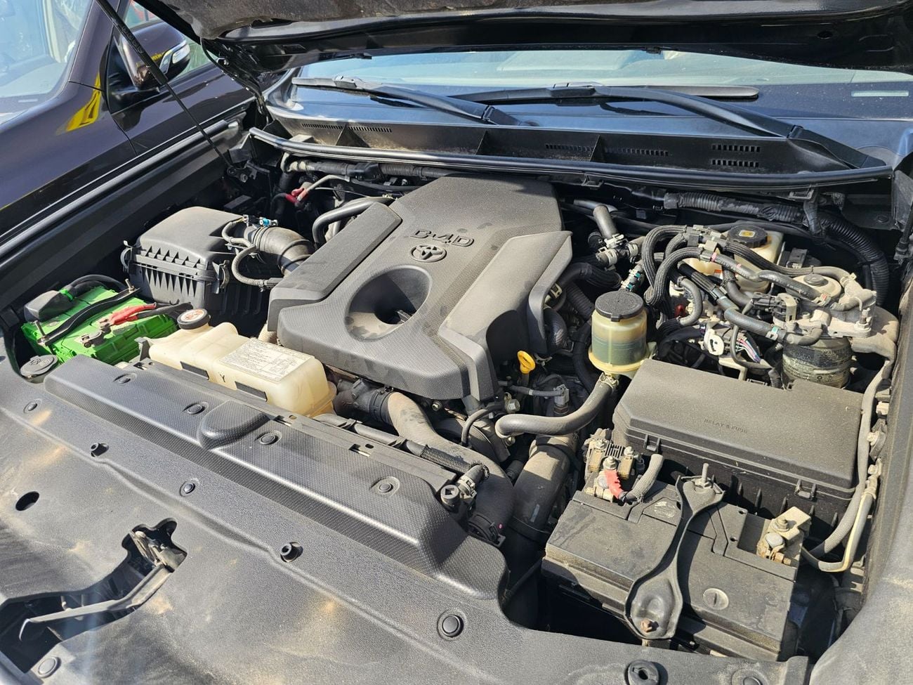 Toyota Prado TXL LHD 2.8L 1GD-FTV Diesel Engine Original Black Color cylinder Automatic Gear 4WD 7 Seats 5 Doors