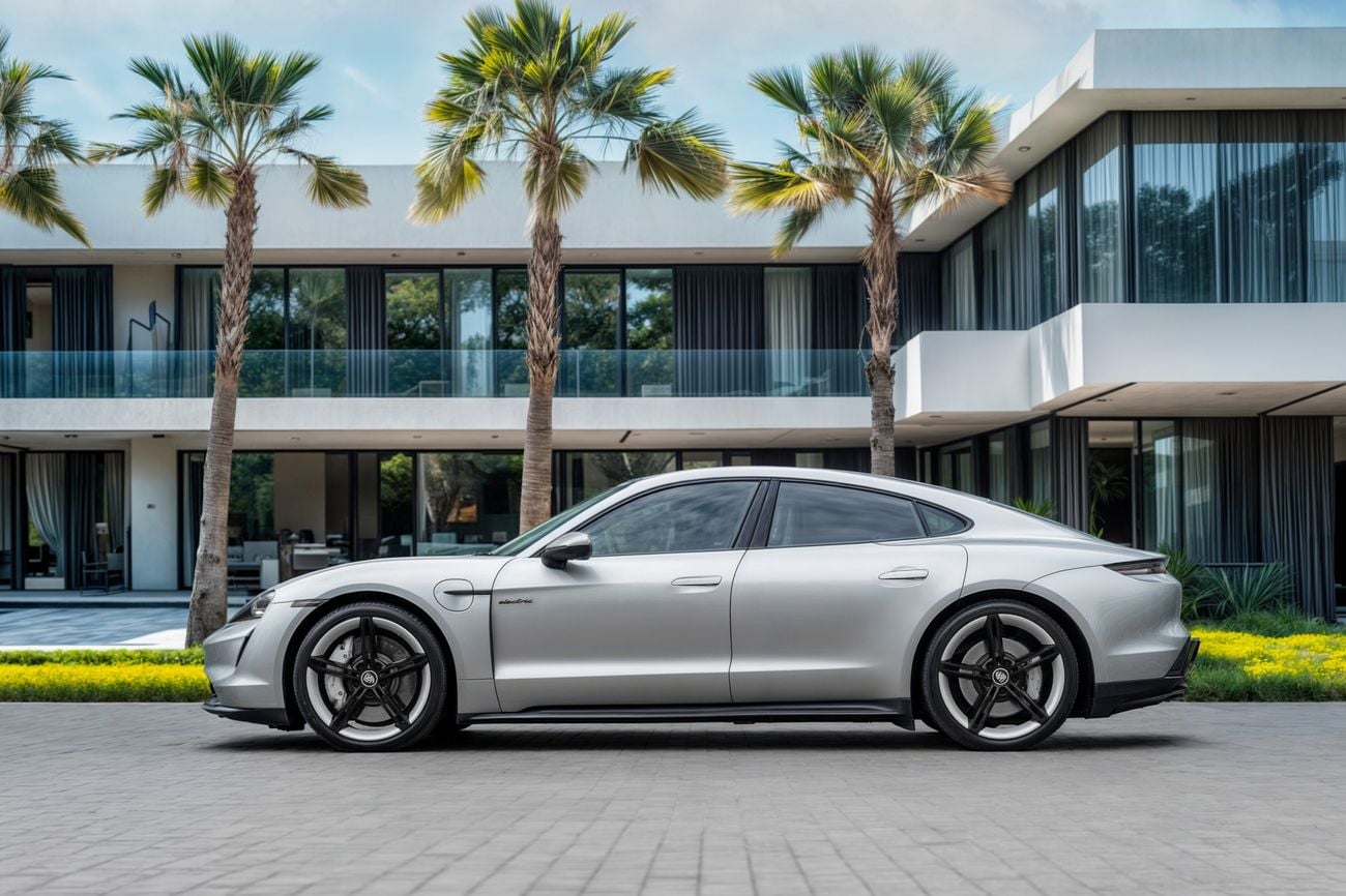 Porsche Taycan Taycan | 4,994 P.M | 0% Downpayment | WARRANTY | IMMACULATE!