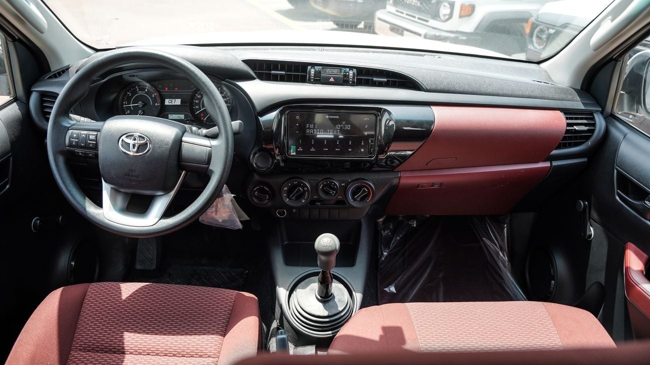 Toyota Hilux TOYOTA HILUX DLX 2.4 DIESEL 2026