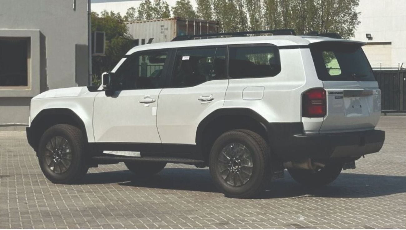 تويوتا برادو 2.7L Petrol Limited 6A/T 2025