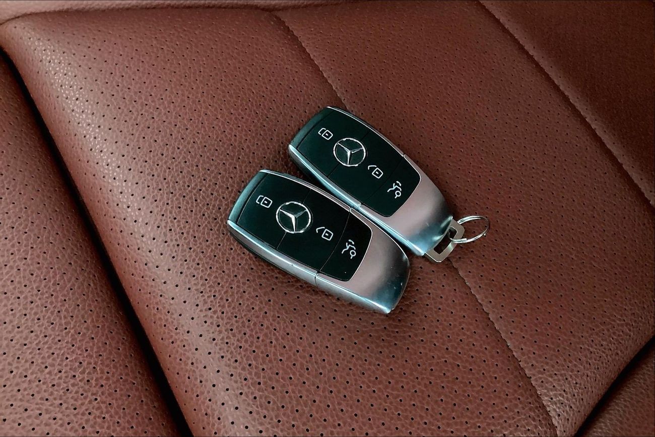 Mercedes-Benz GLC 200 Premium+ | National Day Celebration | Guaranteed Warranty | 0 Down Payment