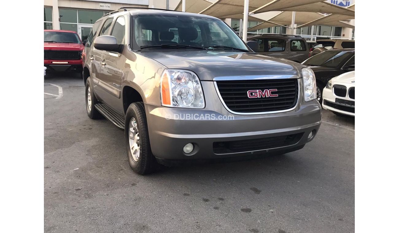 جي أم سي يوكون جيمس يوكن موديل 2007 خليجي  السياره حاله ممتازه  من الداخل والخارج الموتر مسرفس بالكامل