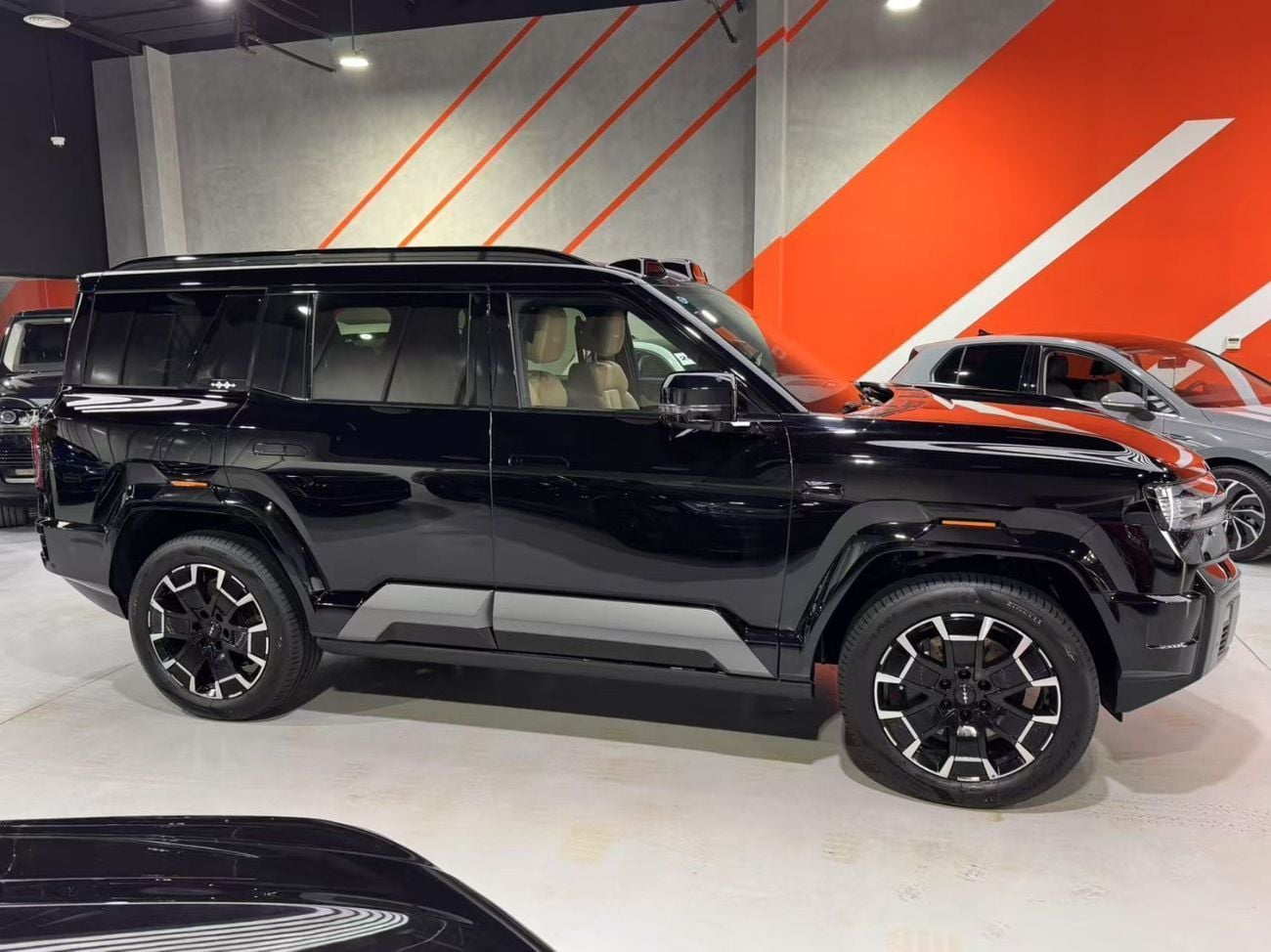 بي واي دي ليوبارد 8 DELUX (NGCC) Smart and Brave Flagship Edition (7 Seats)
