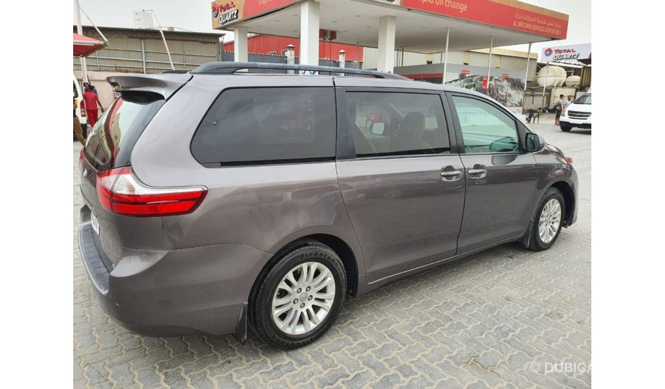 Toyota Sienna For urgent SALE