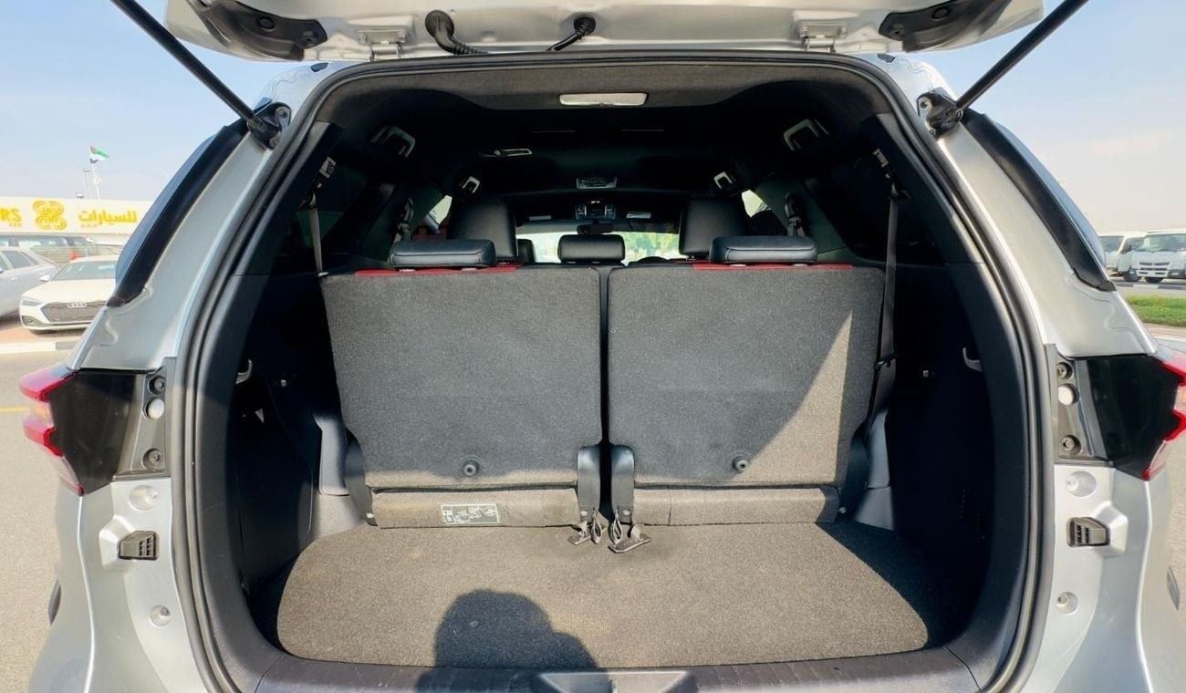 Toyota Fortuner PREMIUM CONDITION | RHD | 2.8L DIESEL ENGINE | 2019 | (AT) | REAR VIEW CAMERA | ELECTRIC SEAT