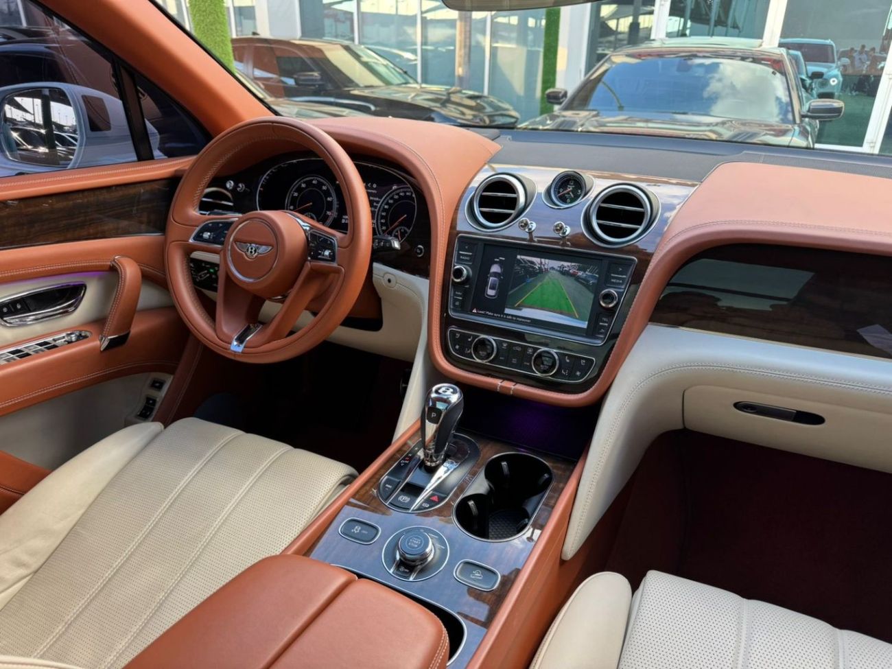 Bentley Bentayga BENTLEY BENTAYGA V8 GCC FULL OPTION ORIGINAL PAINT PERFECT CONDITION