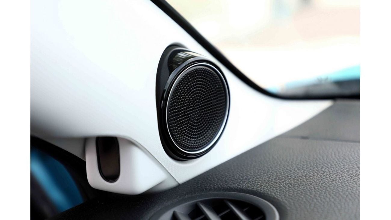 Honda e:NS1 2022 Honda eNS1 Dynamic - Blue inside Black | Export Only