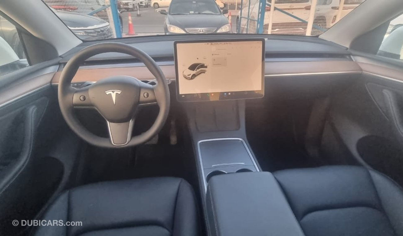 Tesla Model Y DUAL  MOTOR
